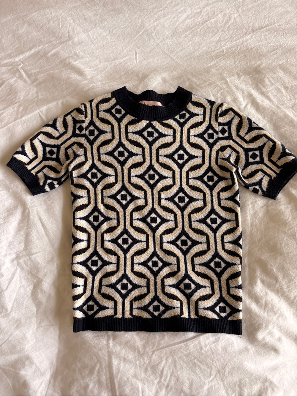 Philosophy Black and Cream Geometric Knit Short Sleeve Top
